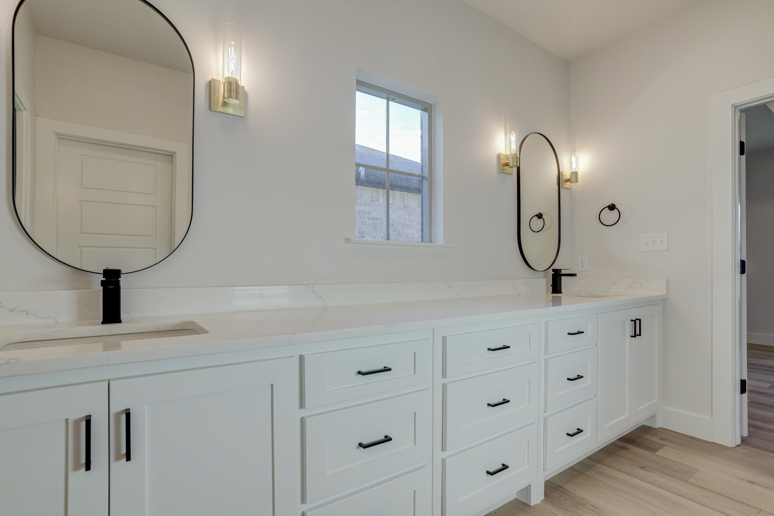 6913 13Th Street. Lubbock, TX 79416