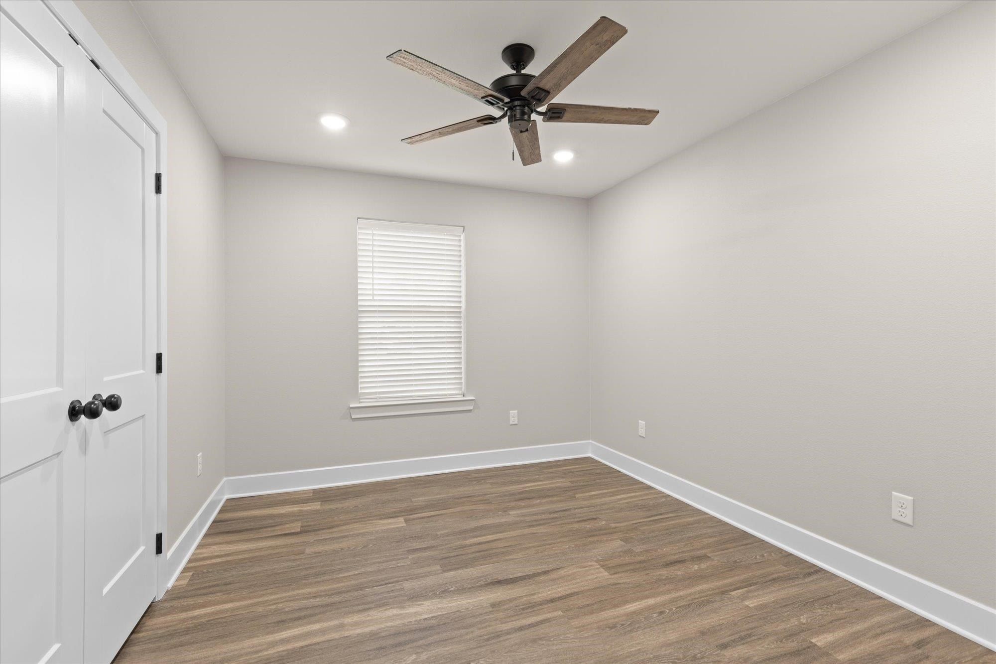 1725 Deanna. Diana, TX 75640