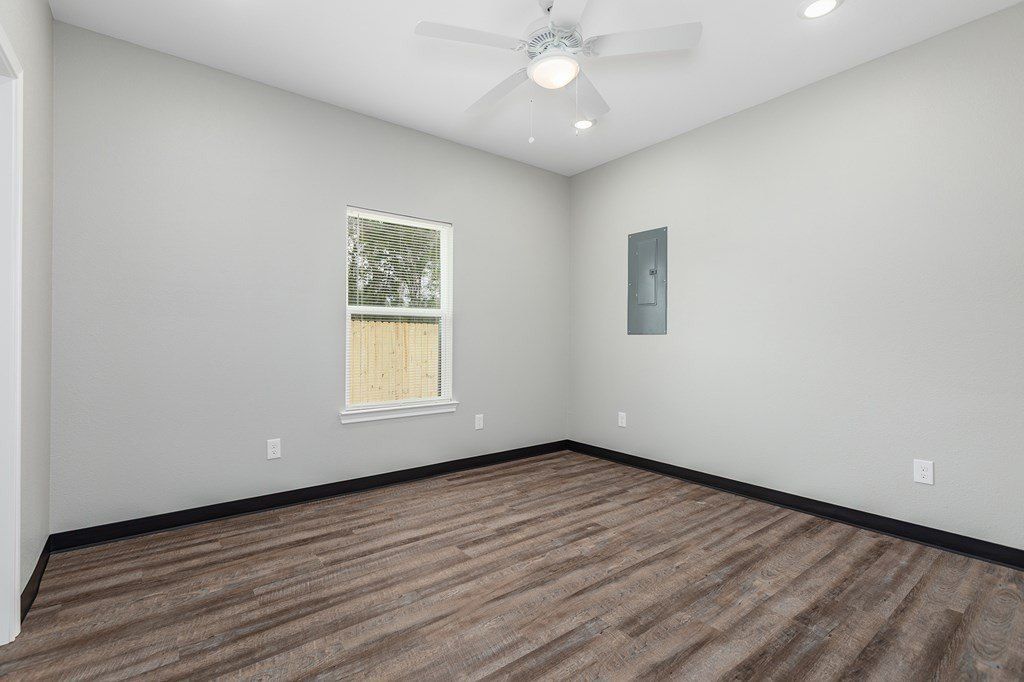 1732 Sayers Street. Lufkin, TX 75904