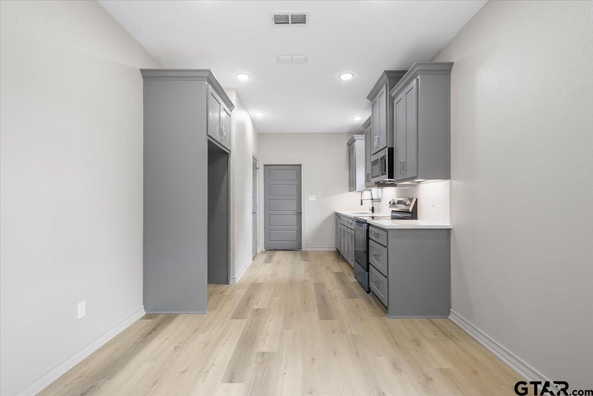 812 Grant St. Jacksonville, TX 75766