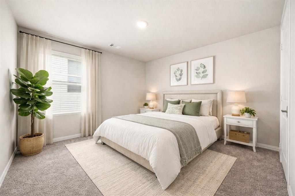 2275 Cliff Springs Drive. Forney, TX 75126
