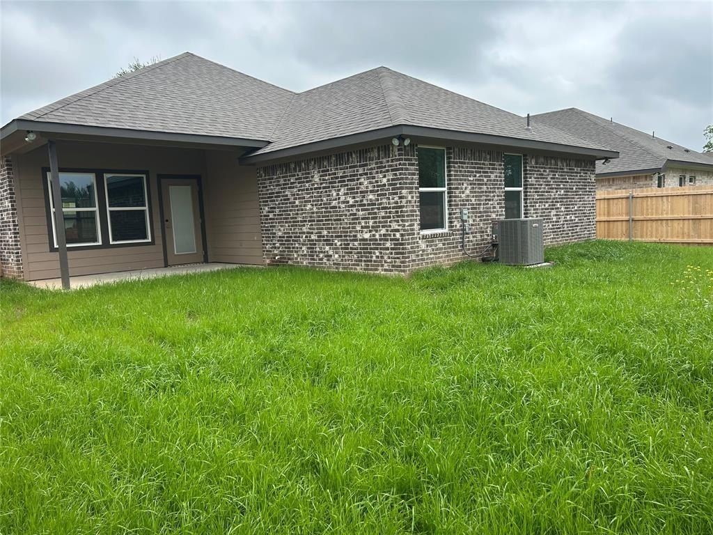 411 Conway Street. Lacy Lakeview, TX 76705