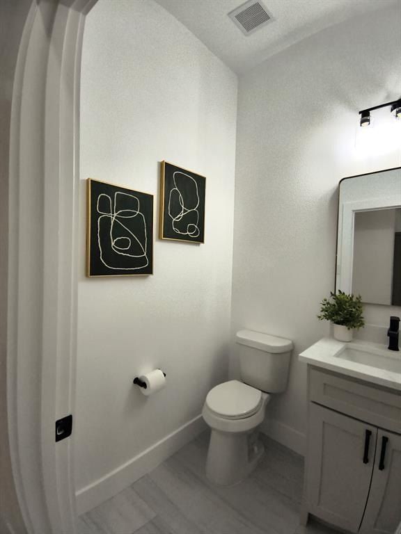 592 Highview Court. Godley, TX 76044