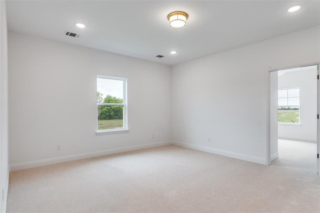 913 Triple Crown Court. Willow Park, TX 76087