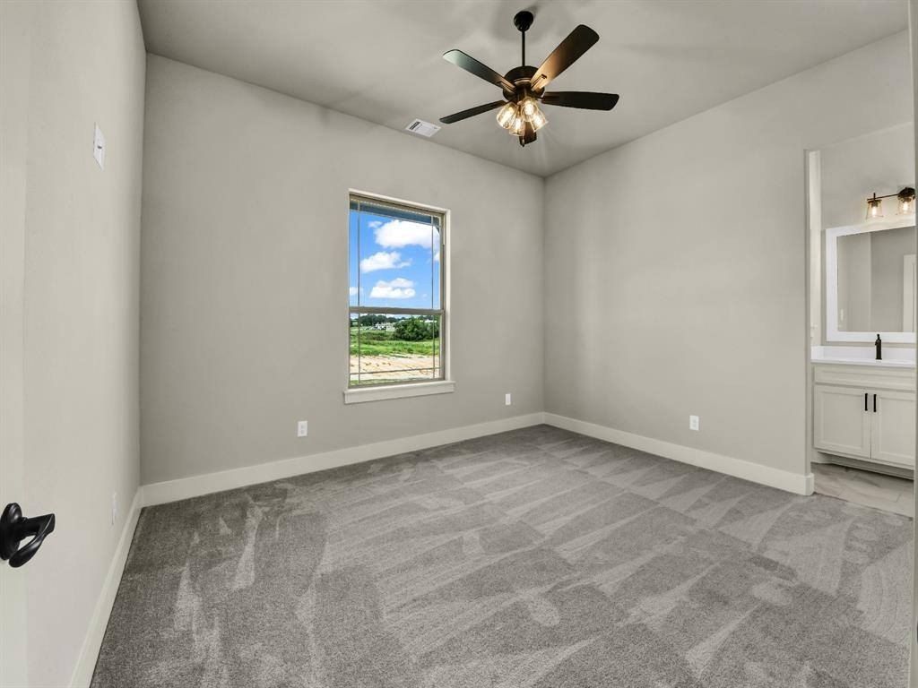 124 Desperado Way. Weatherford, TX 76088