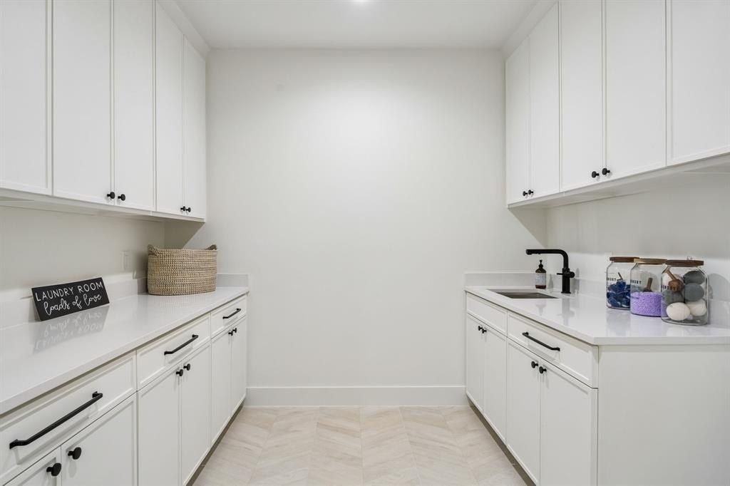 6915 Middle Cove Drive. Dallas, TX 75248