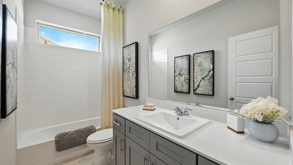 1209 Treehouse Lane. Decatur, TX 76234