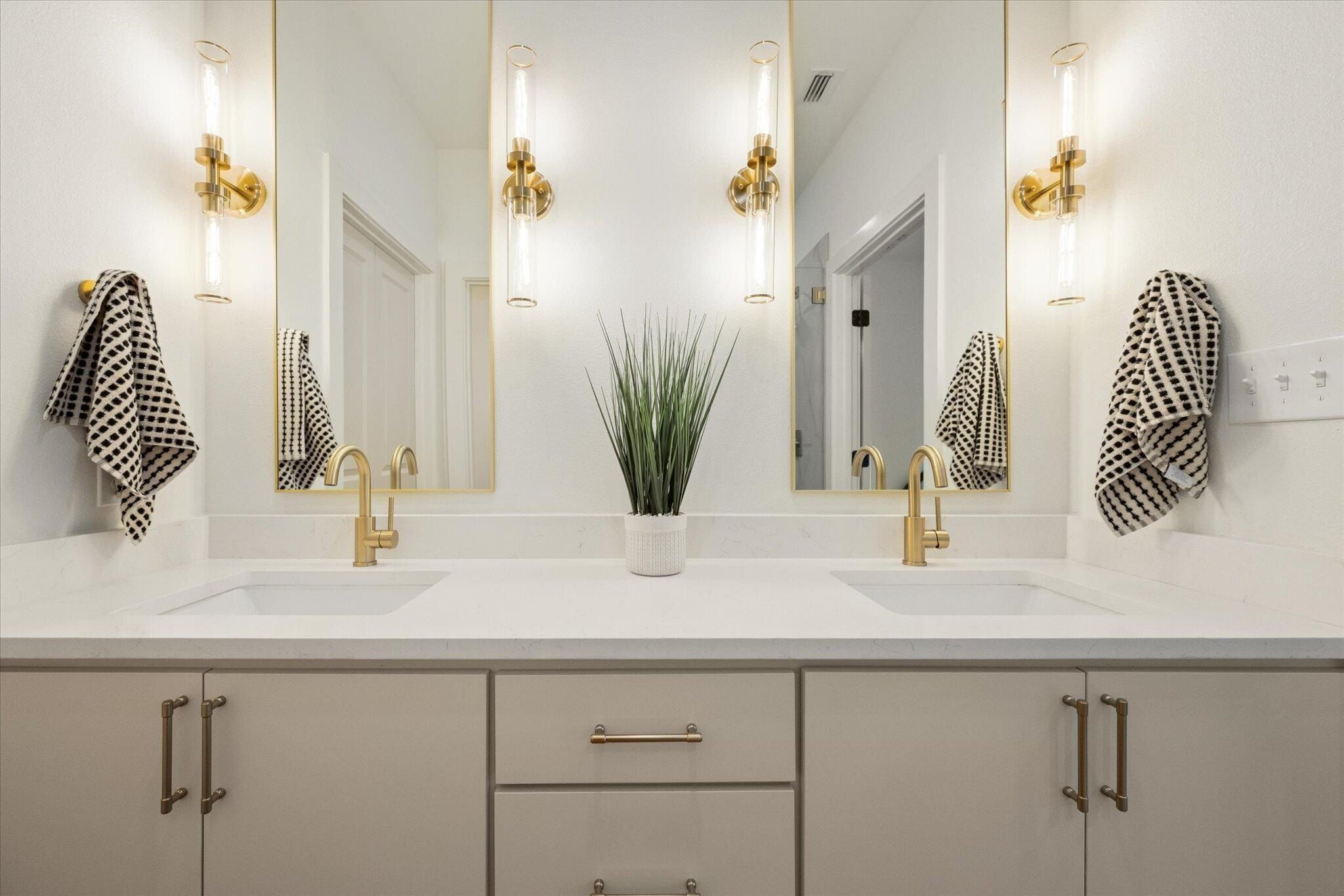 1408 Farmhouse Avenue. Wolfforth, TX 79382