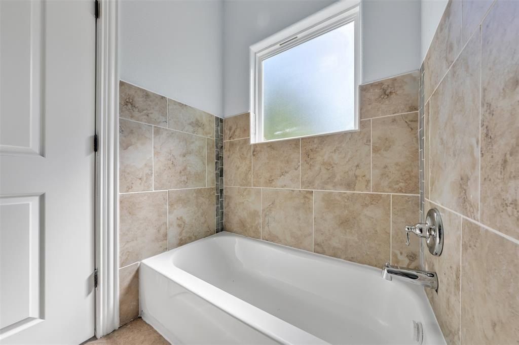 305 Pemberton Street. White Settlement, TX 76108