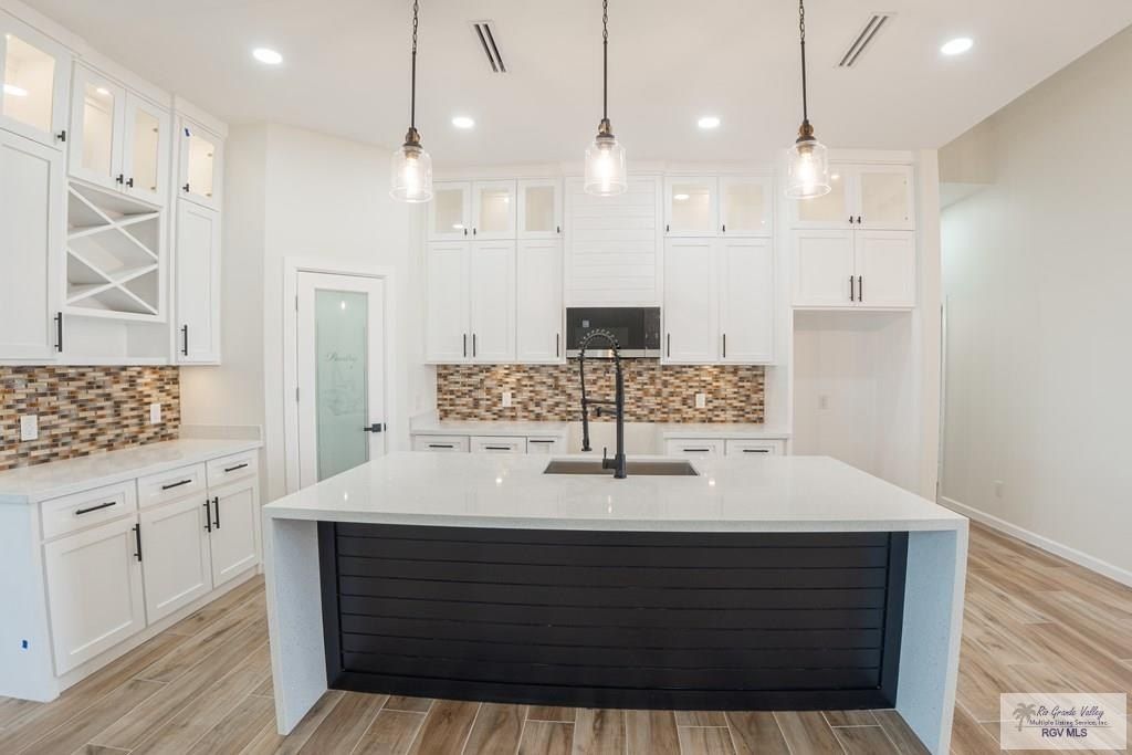 33578 Tulipan St. San Benito, TX 78586