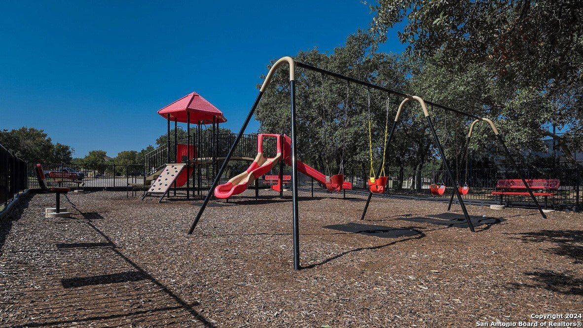 436 American Robin Way. San Antonio, TX 78253