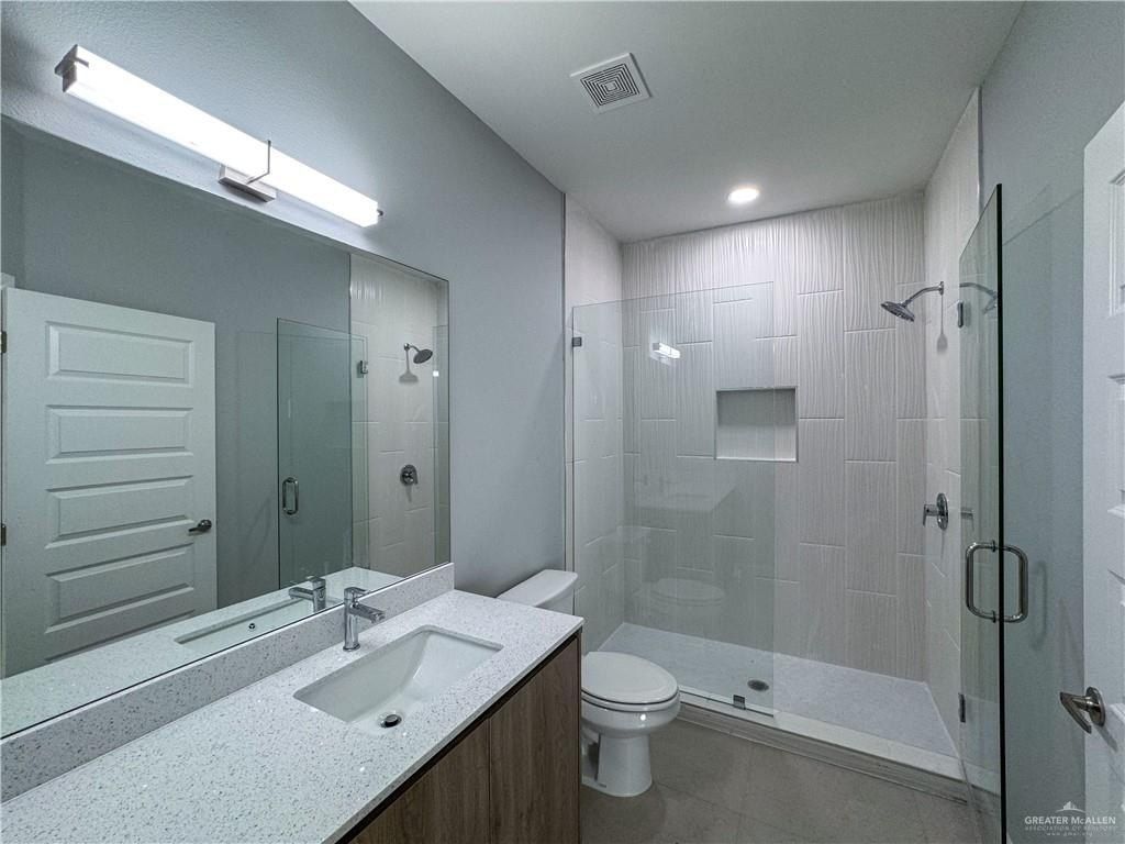 Robin Road. Weslaco, TX 78596