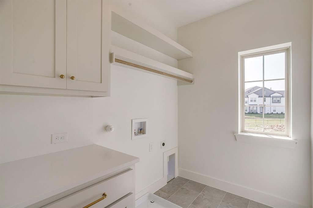 13841 Carnegie Drive. Fort Worth, TX 76008