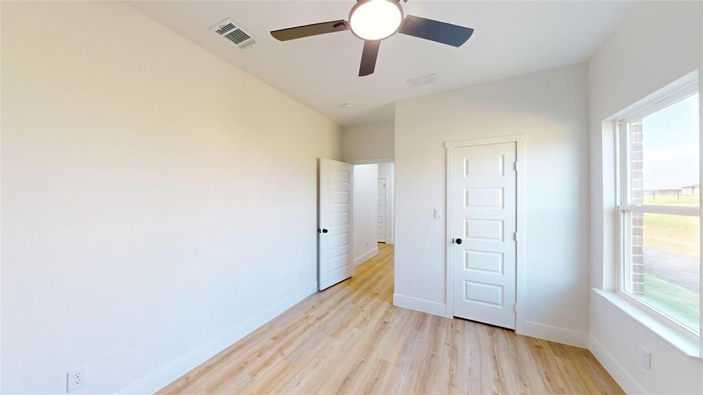 3297 Escobar Circle. Greenville, TX 75401