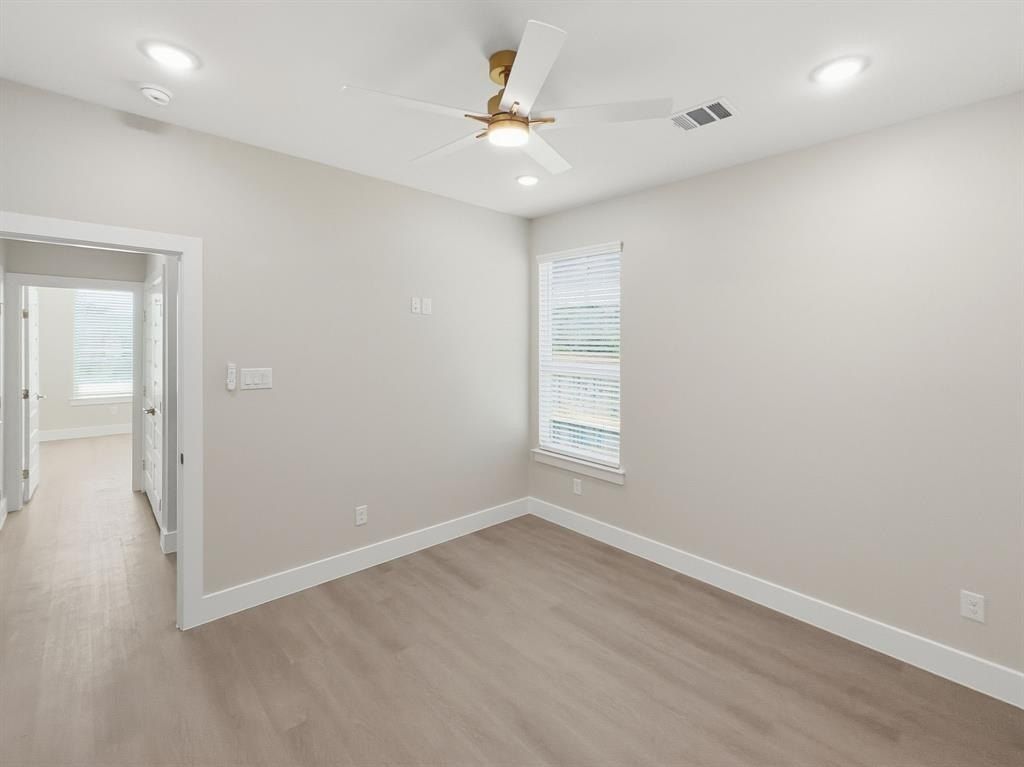 3103 Neches River Trail. Granbury, TX 76048