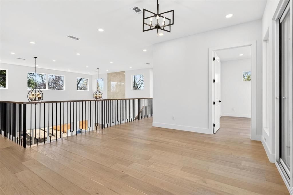 3754 Durango Drive. Dallas, TX 75220