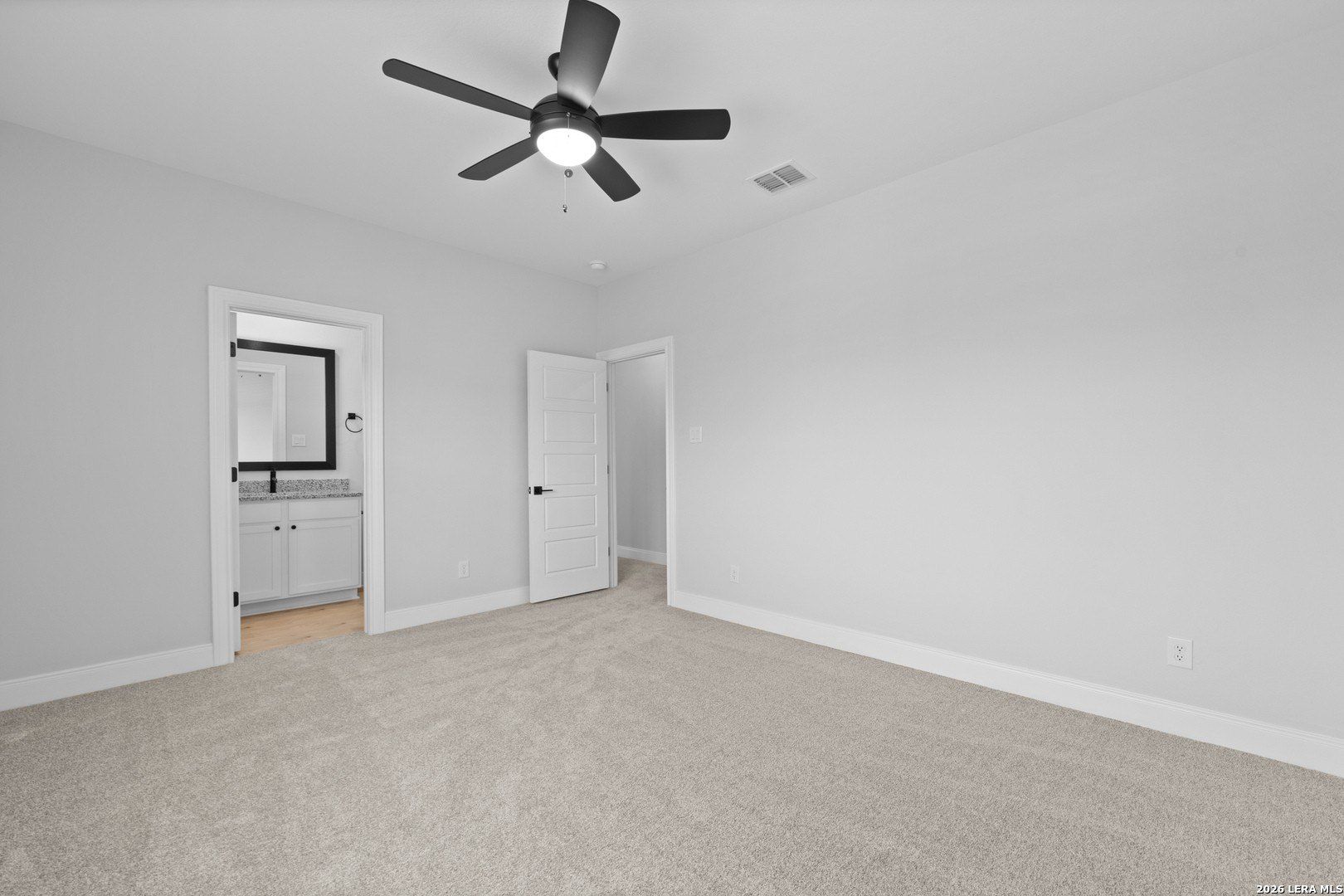 159 Azalea Aly. Castroville, TX 78009