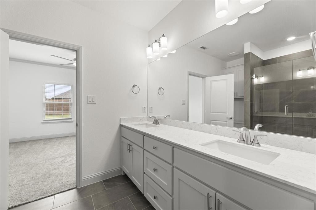 554 Beck Drive. Lavon, TX 75166