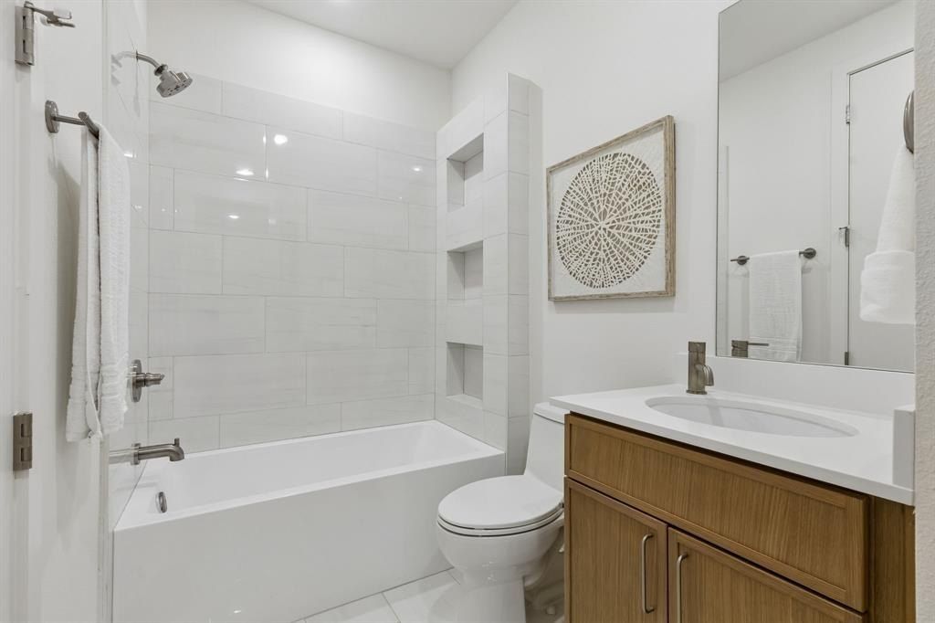 4739 Gretna Street. Dallas, TX 75207