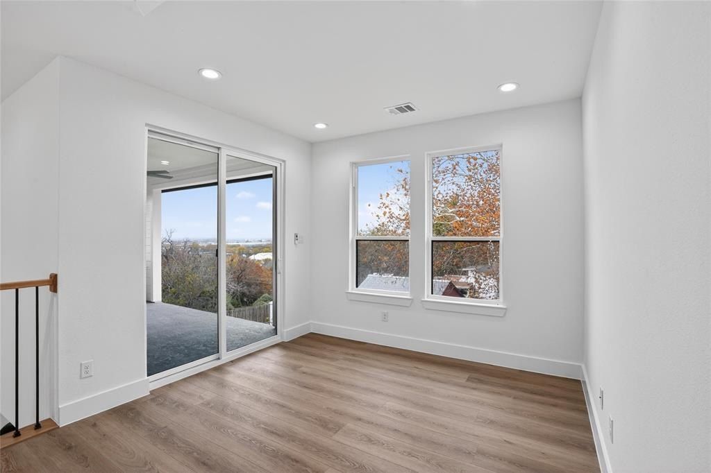 2007 N Montclair Avenue. Dallas, TX 75208