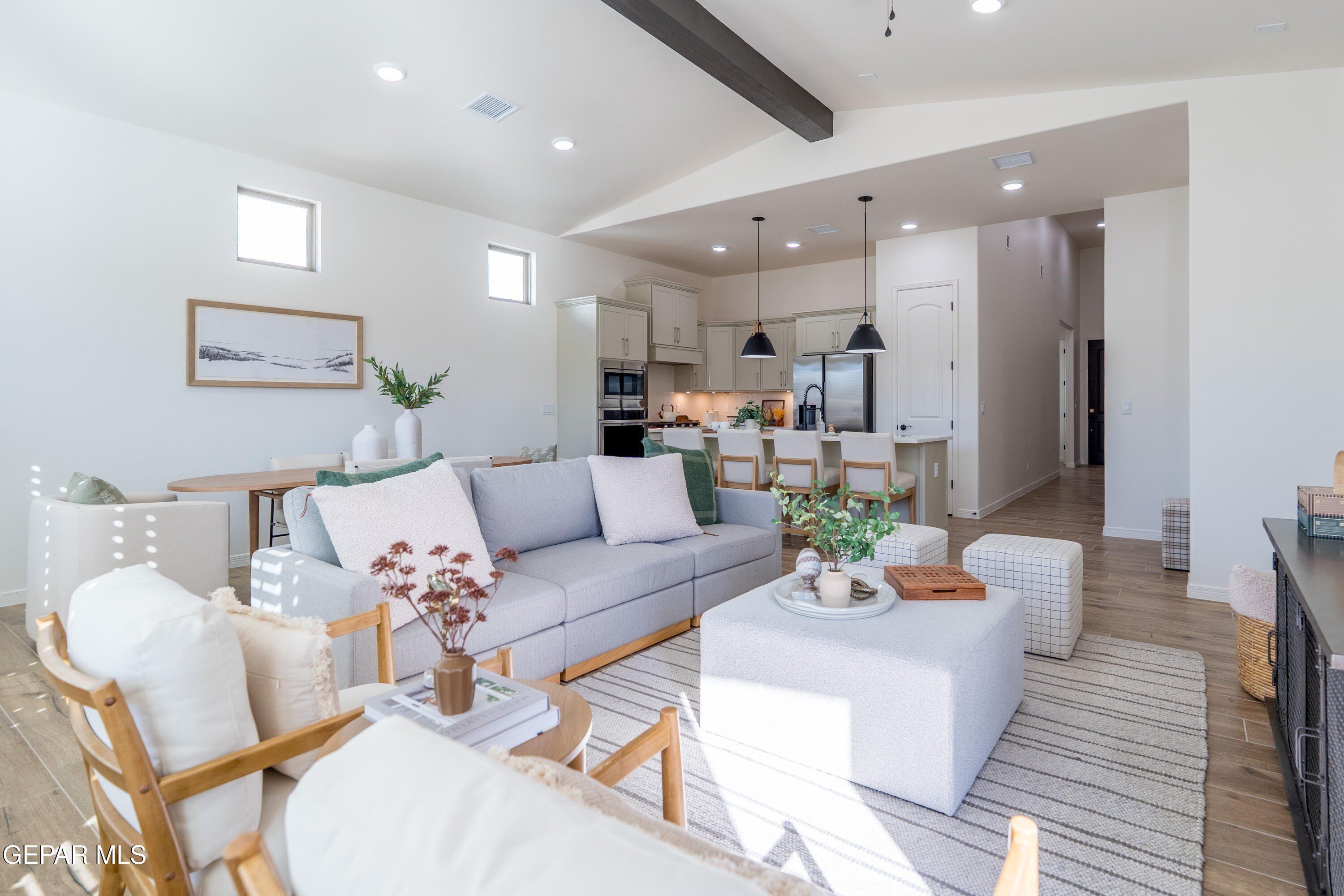 652 Paseo Campanero Street. El Paso, TX 79928