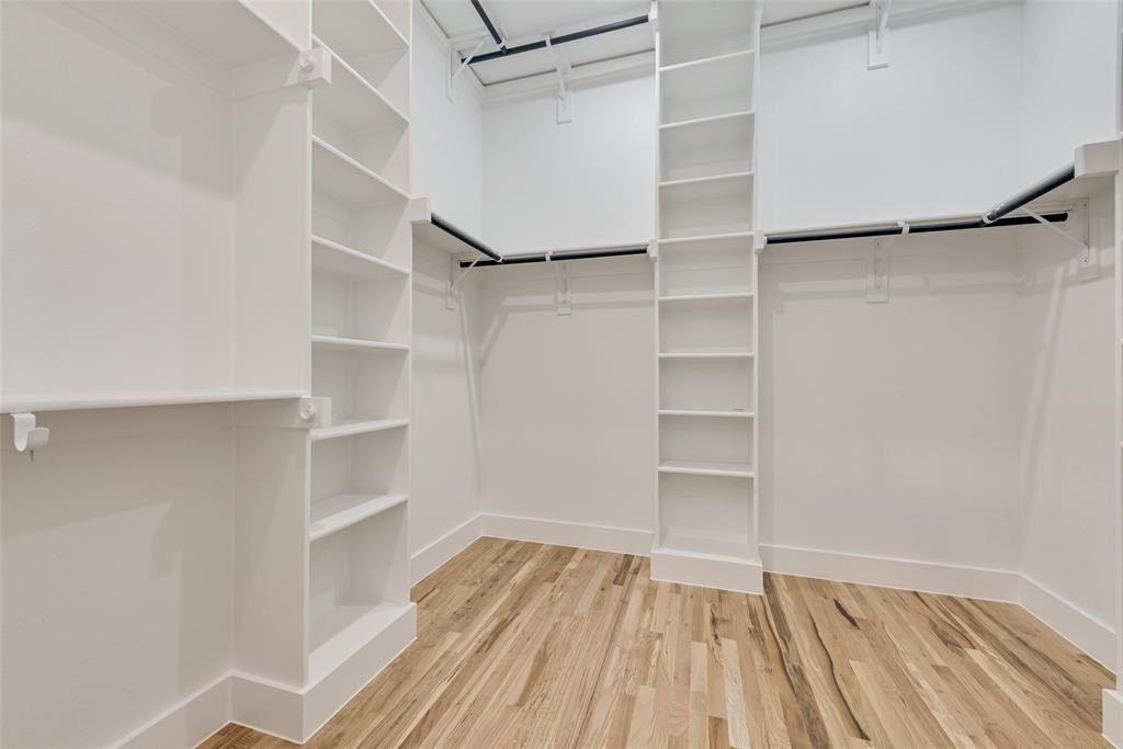 3530 Gibsondell Avenue. Dallas, TX 75211