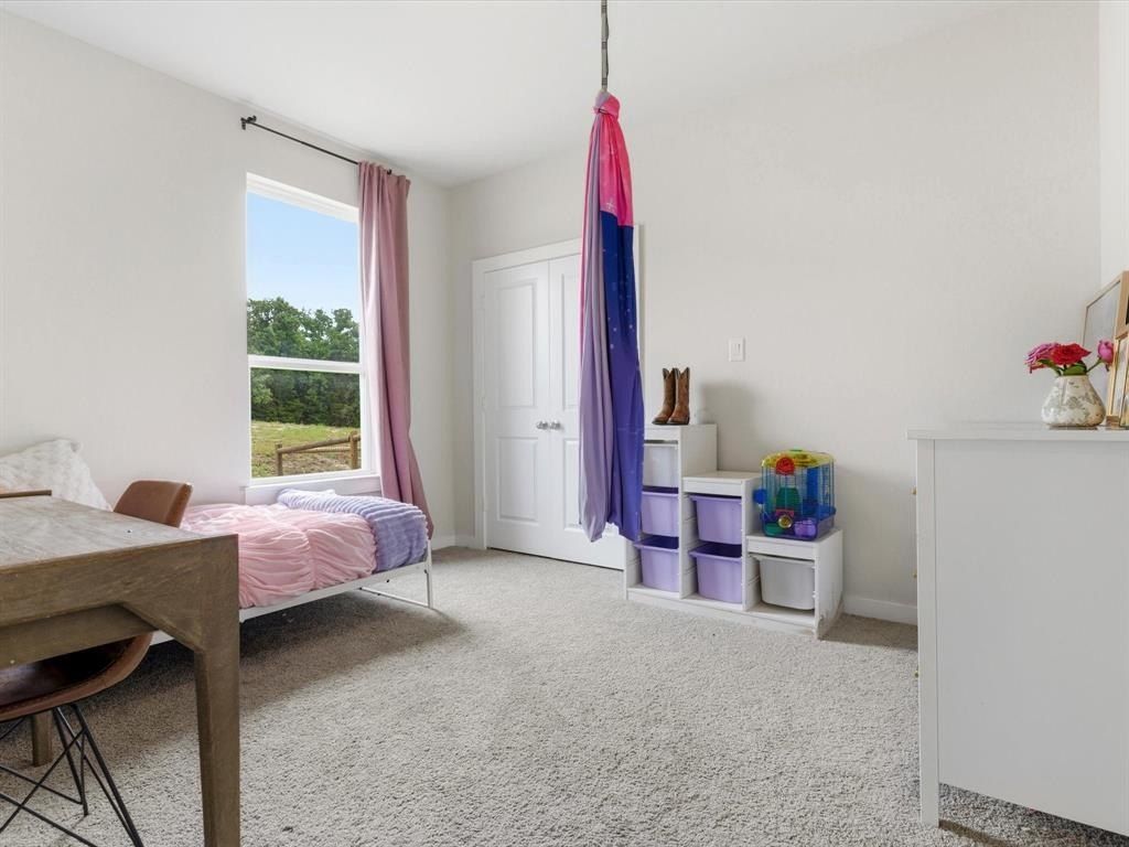 155 Rj Smith Drive. Boyd, TX 76023