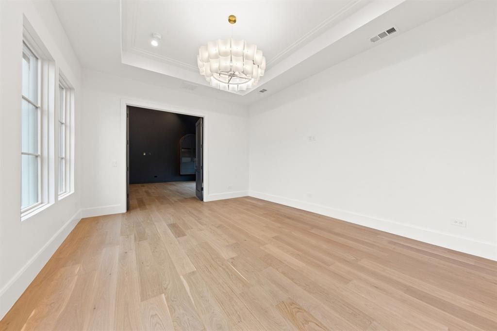 7327 Casa Loma Avenue. Dallas, TX 75214