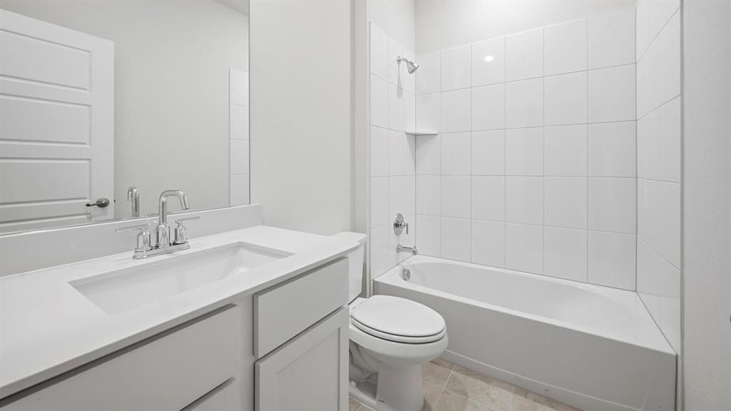 8398 Rockhopper Lane. Garland, TX 75043