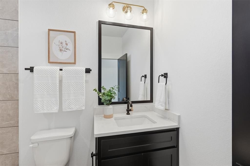 809 Lavender Court. Tolar, TX 76476