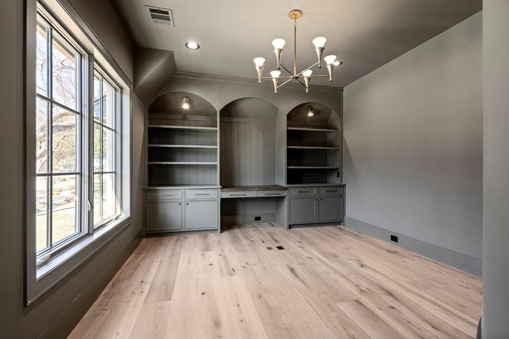 7159 Wildgrove Avenue. Dallas, TX 75214