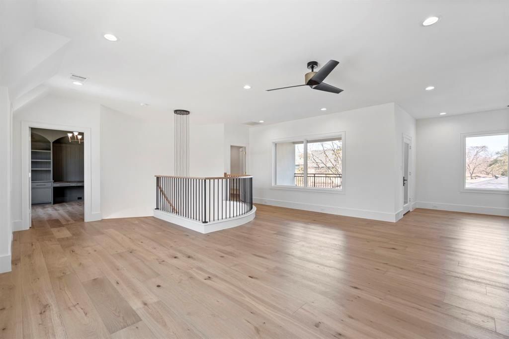7159 Wildgrove Avenue. Dallas, TX 75214