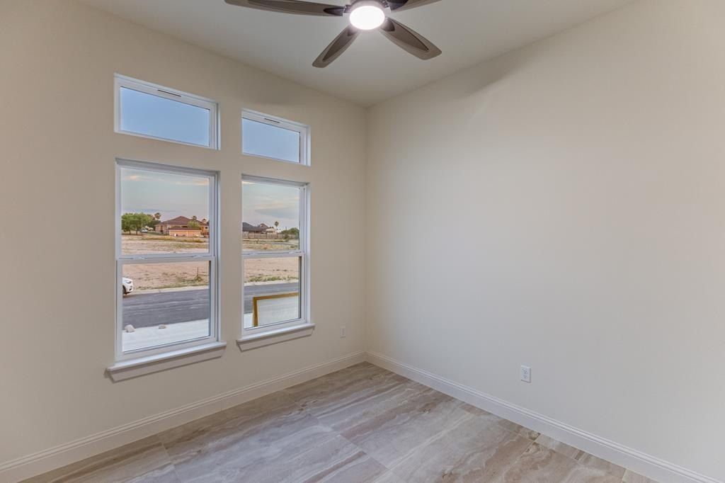 Ceniza Dr. Harlingen, TX 78552