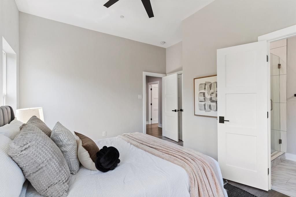 5810 Hudson Street. Dallas, TX 75206
