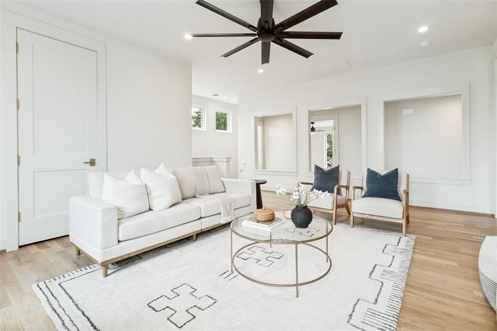 1117 Grassmere Drive. Richardson, TX 75080
