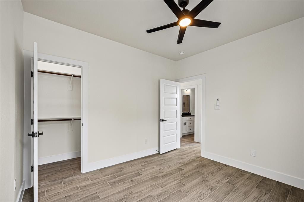 5620 Van Horn Drive. Granbury, TX 76048