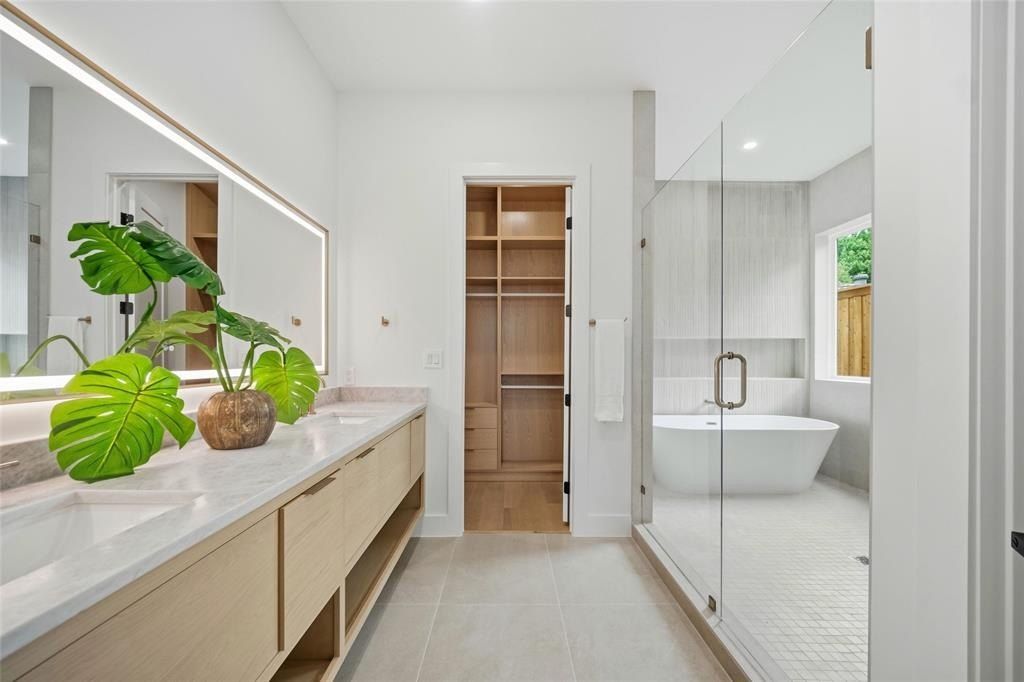 3624 Fontana. Dallas, TX 75220