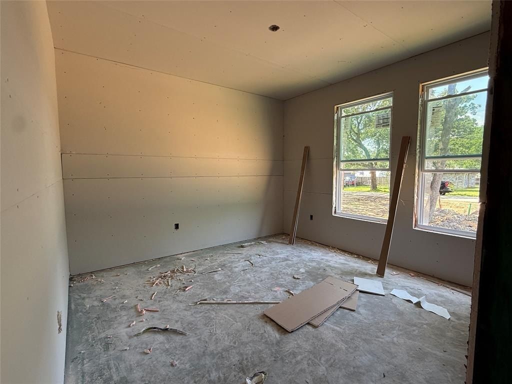 503 Netherland Drive. Seagoville, TX 75159