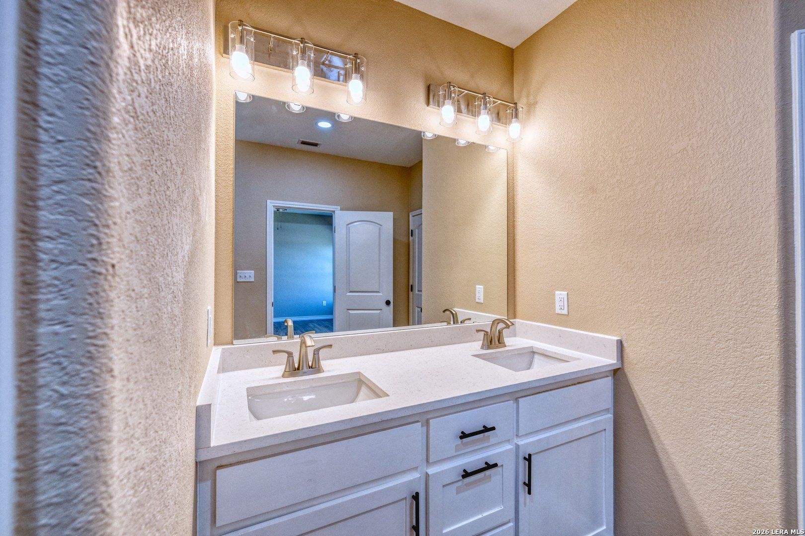 2 Hope Pl. Uvalde, TX 78801