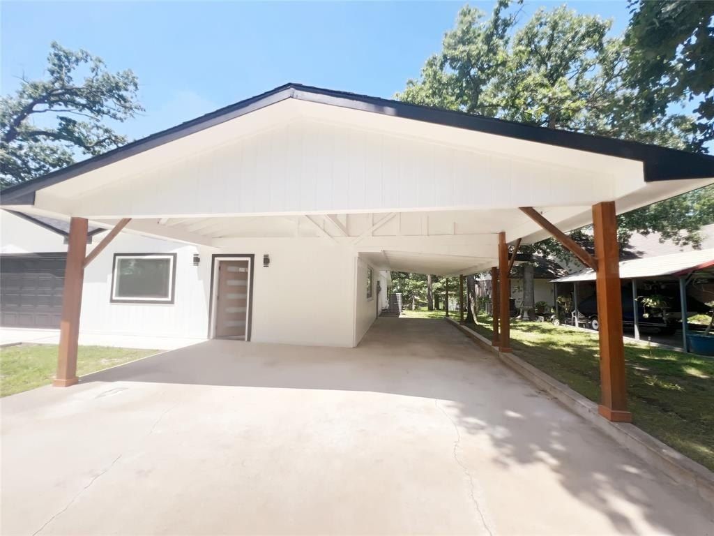 127 Camino Robles. Gun Barrel City, TX 75156