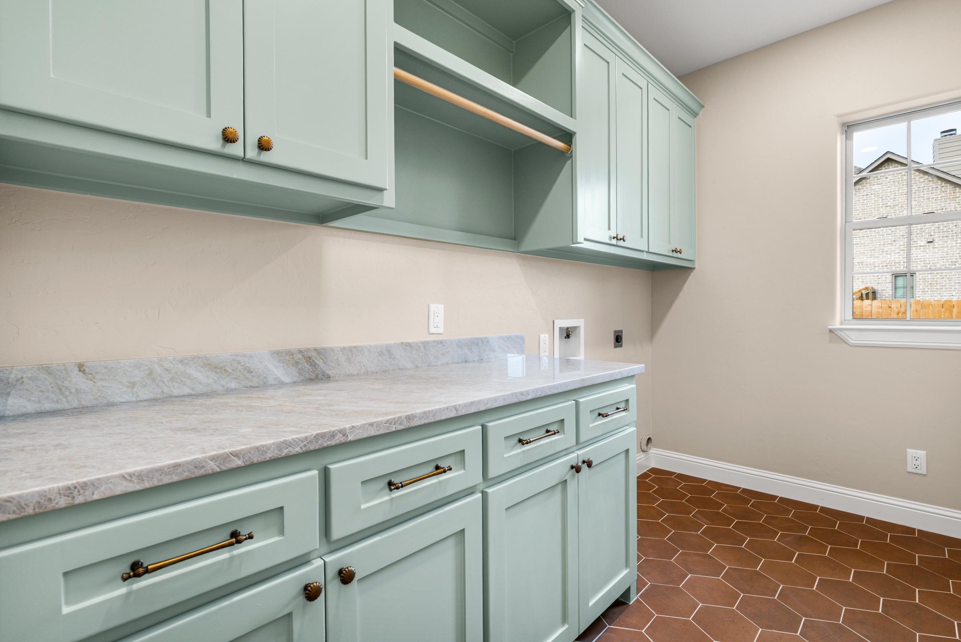 214 Andres Ln. Kilgore, TX 75662