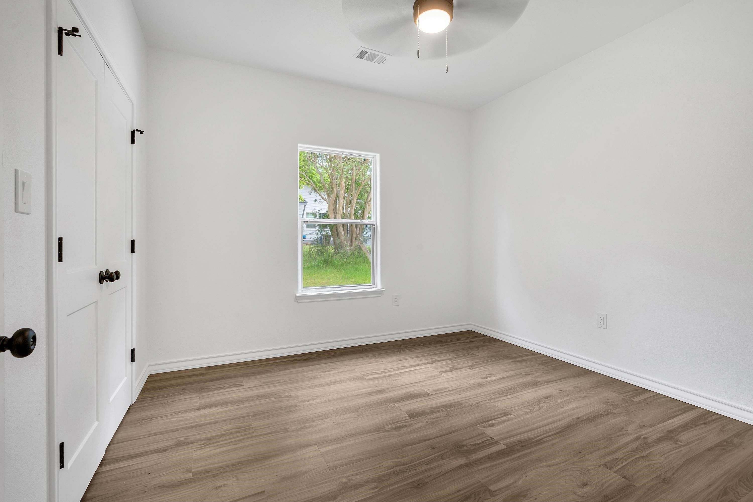439 S Center St. Longview, TX 75601