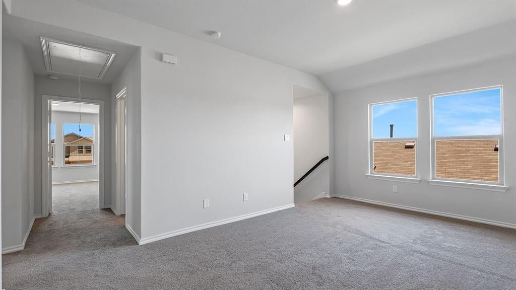 106 Davis Lane. Newark, TX 76071