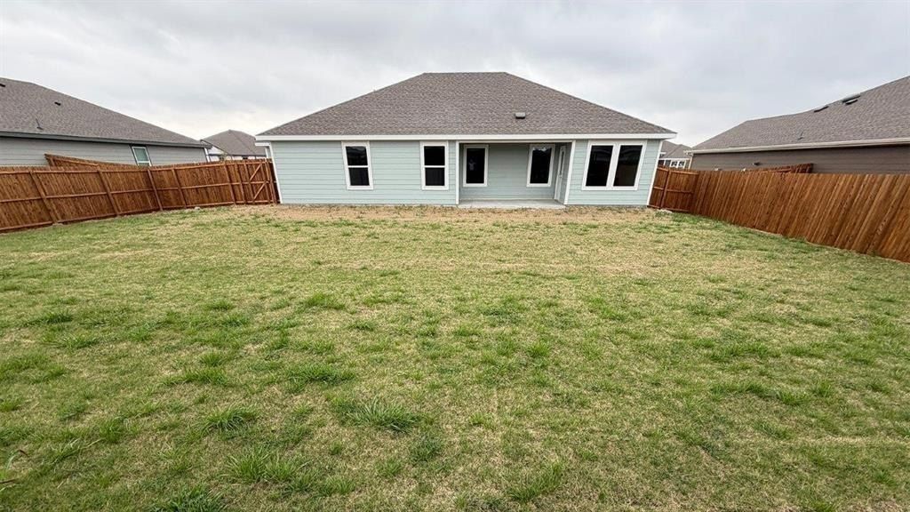 406 American Elm Drive. Josephine, TX 75189