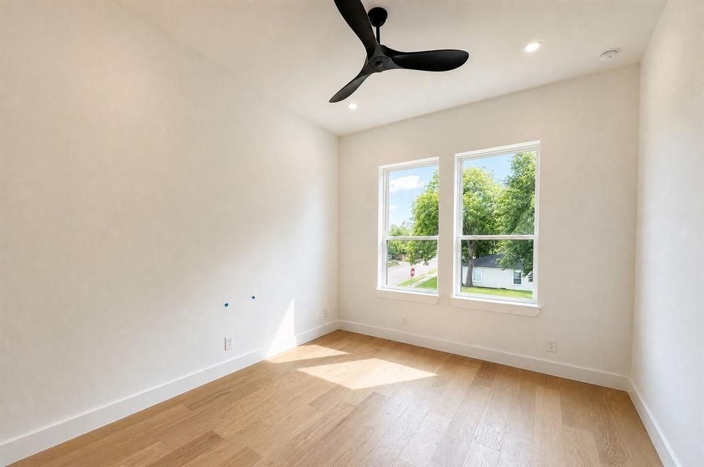 3559 Durango Drive. Dallas, TX 75220