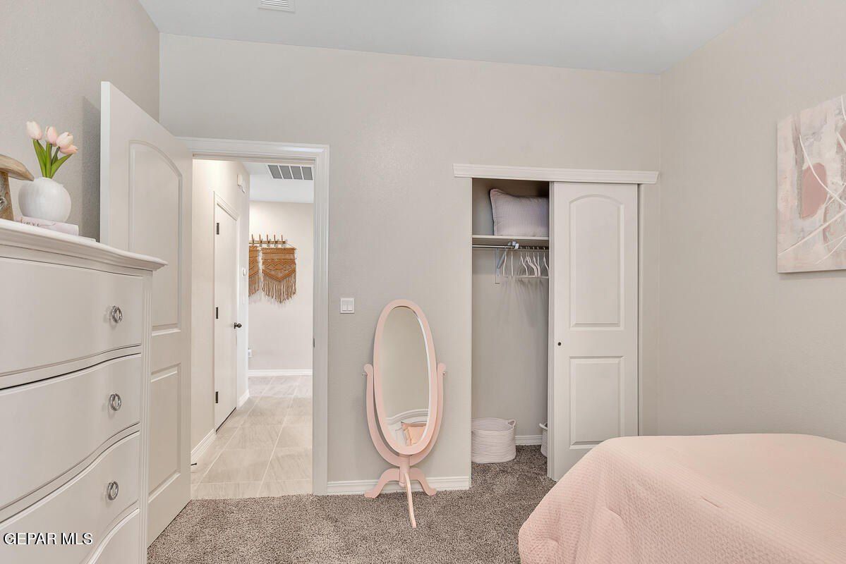 3864 Bubble Place. El Paso, TX 79938