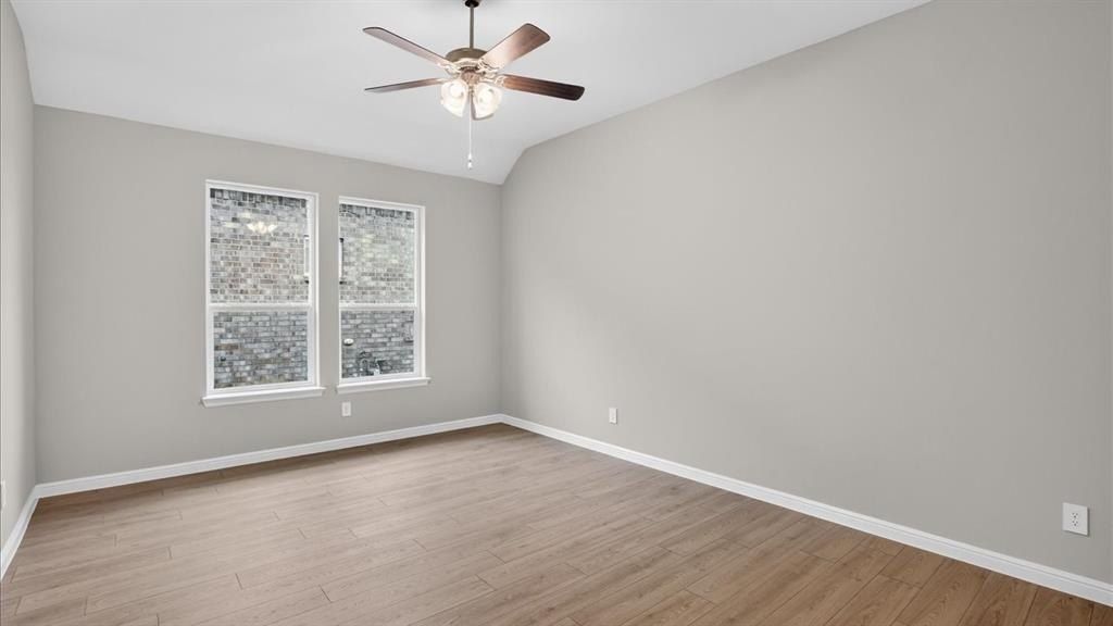 3285 Grayton Street. Midlothian, TX 76065