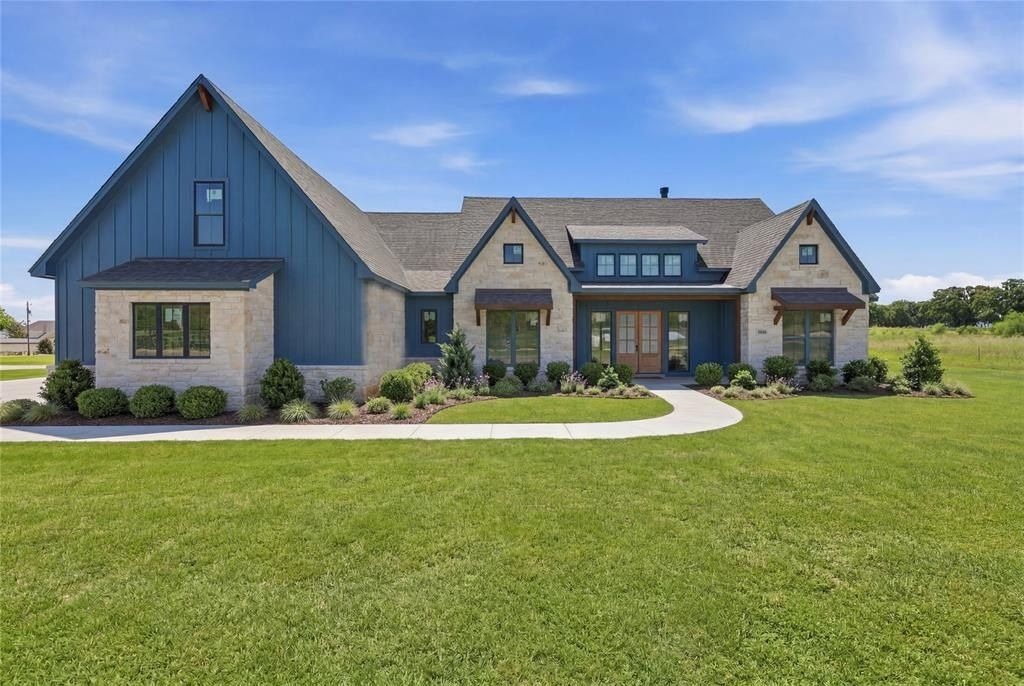 3183 Pear Orchard Road. Granbury, TX 76048