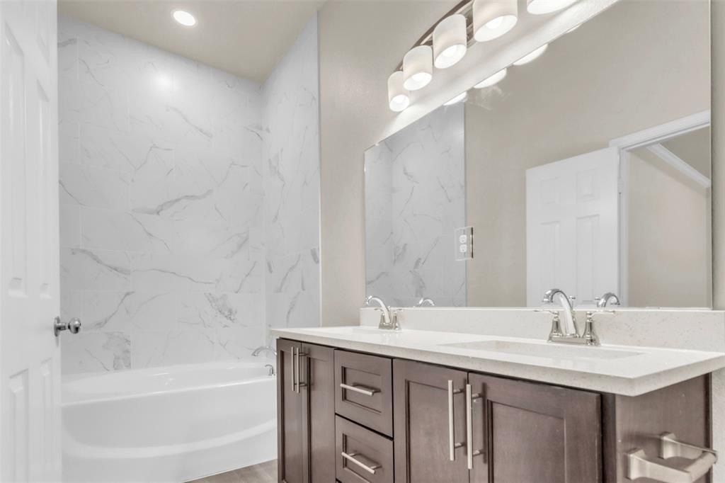 407 Henderson Street. Bonham, TX 75418