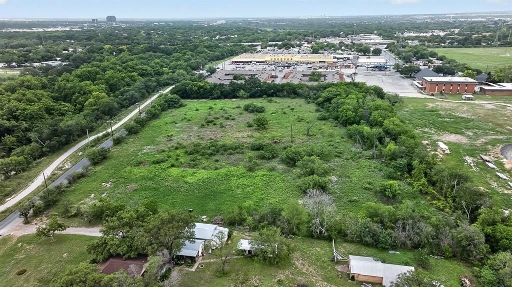 1328 Holbrook Road. San Antonio, TX 78218